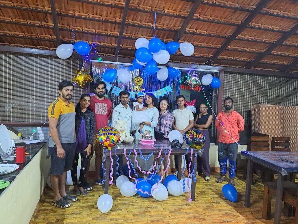 Silver Springs Homestay Chickmagalur จิกมากาลูร์ ภายนอก รูปภาพ